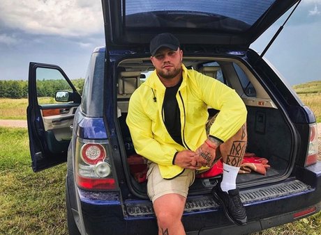 Chubby Tattooed Daddy 