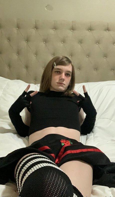 Femboycherryblossom