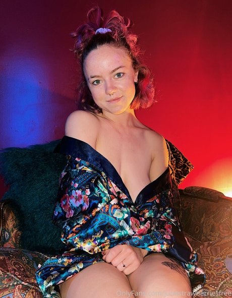 Junestrawberriesfree