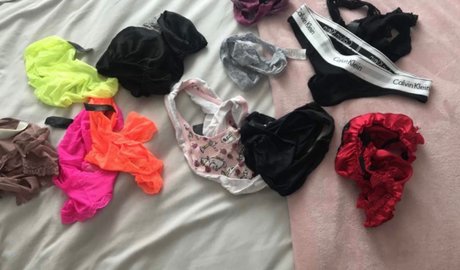  Your Secret Gf  Sexting Now 