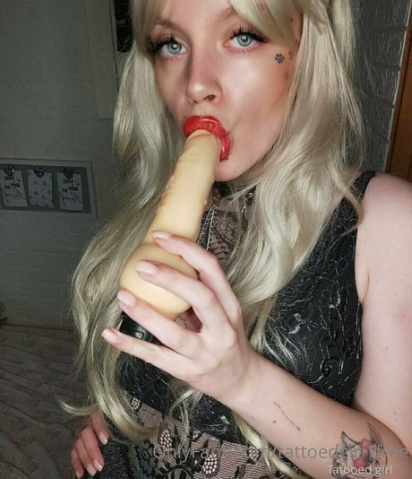 Tattoedgirl1free