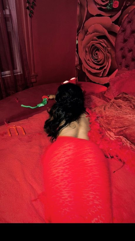 Nacktes geleaktes OnlyFans-Foto von Lainaaa