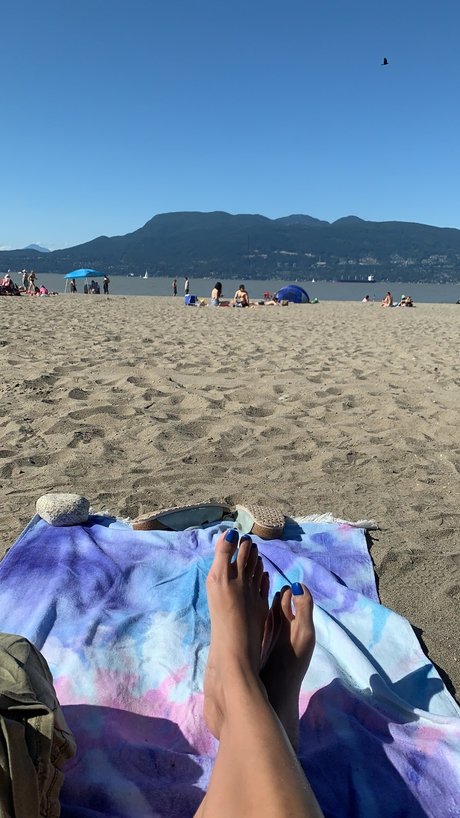 Nacktes geleaktes OnlyFans-Foto von Feet And Excel Spreadsheets