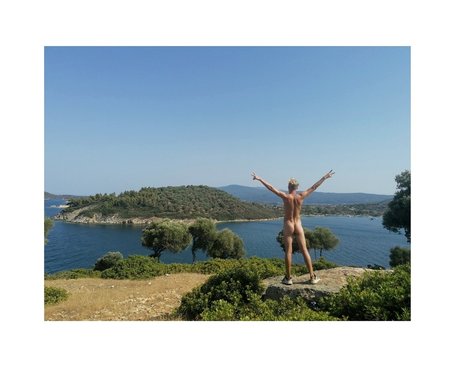 Nacktes geleaktes OnlyFans-Foto von Naughty Model