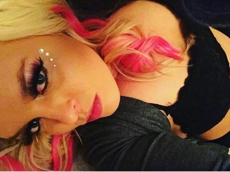 Nacktes geleaktes OnlyFans-Foto von Pink Sprinkle