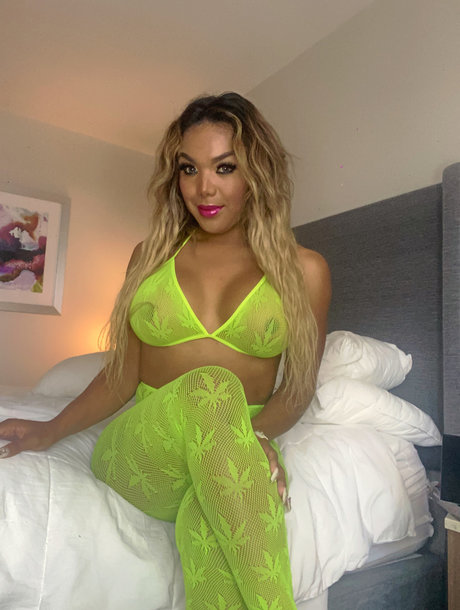 Nacktes geleaktes OnlyFans-Foto von Shavel