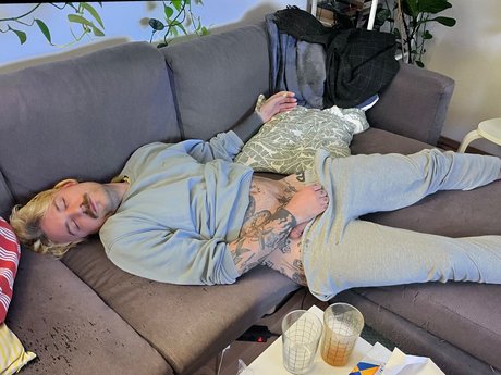 Nacktes geleaktes OnlyFans-Foto von Pokemelucy