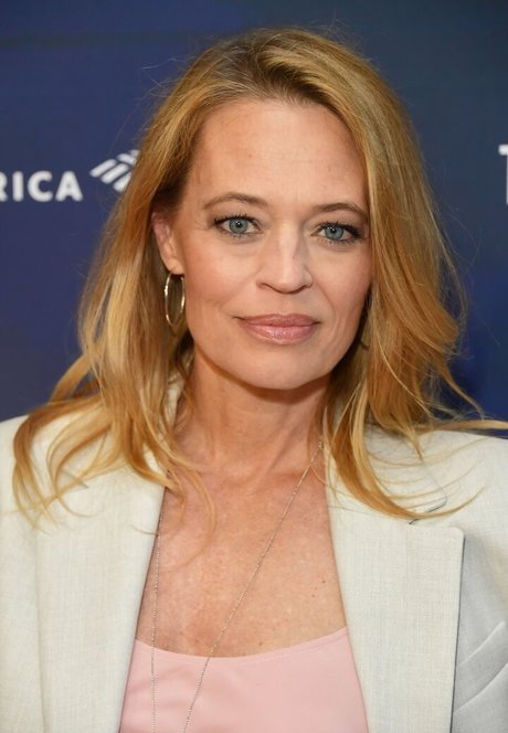 Jeri Ryan