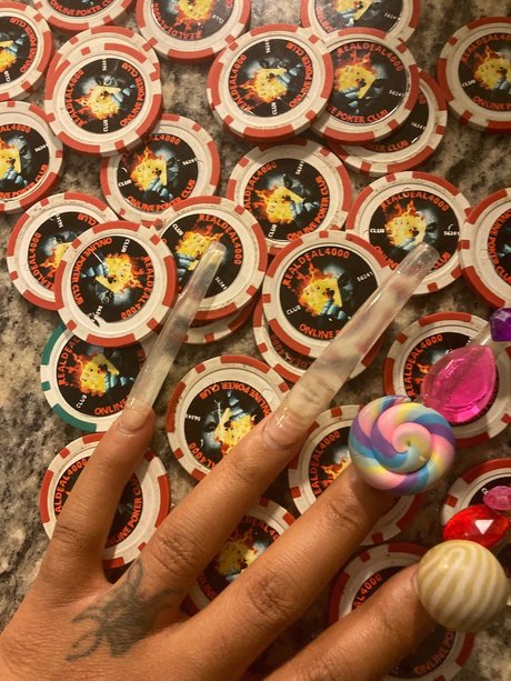 Nacktes geleaktes OnlyFans-Foto von Rainey Raine