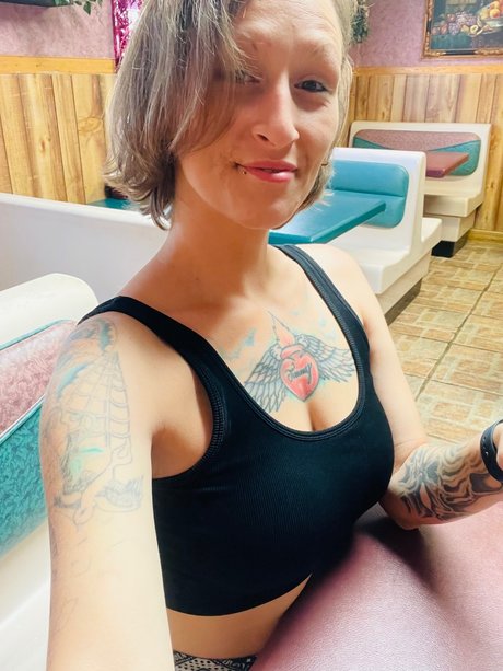 Nacktes geleaktes OnlyFans-Foto von Dizzi Dizzle