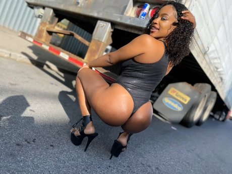 Nayla Mcknight Your Favcontentcreator