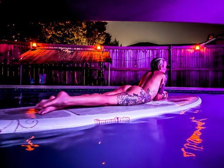 Nacktes geleaktes OnlyFans-Foto von Rogue Barbie