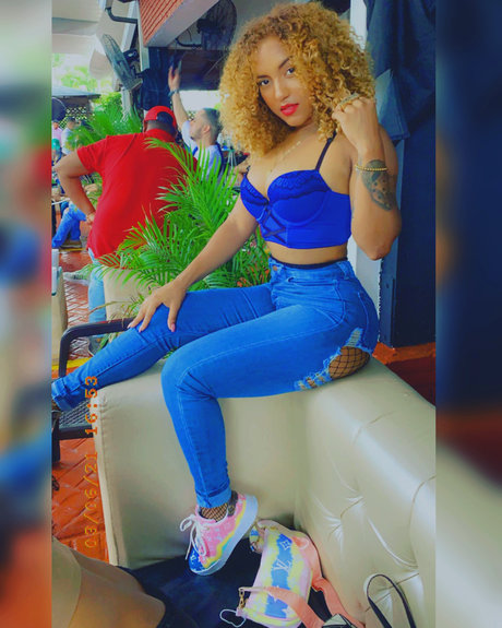 Leer Bien No Desnud Solo Video Y Fotos