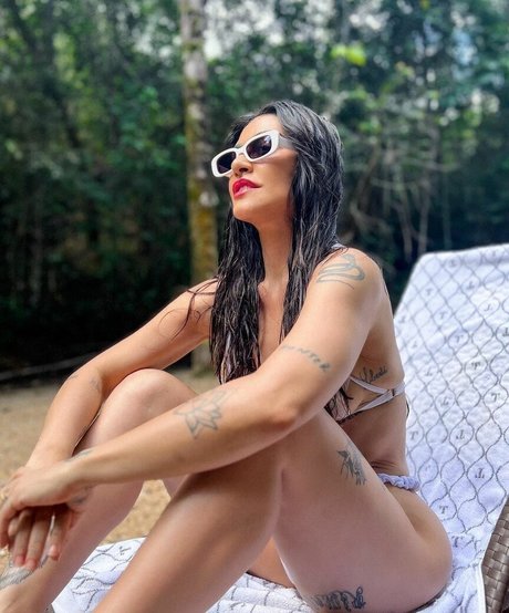 Cleo Pires