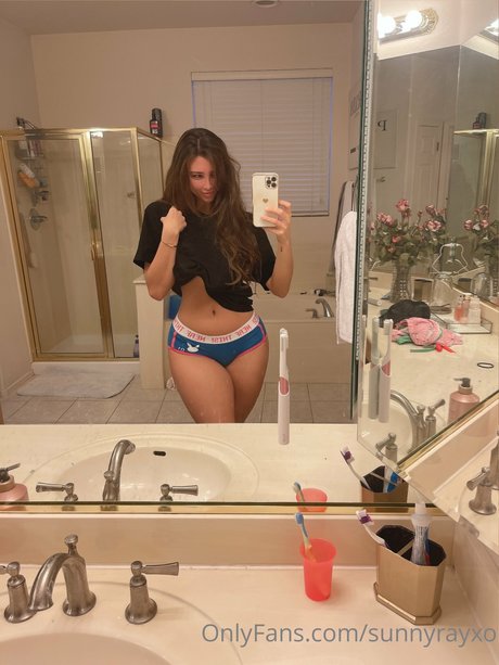 Sunnyrayxo