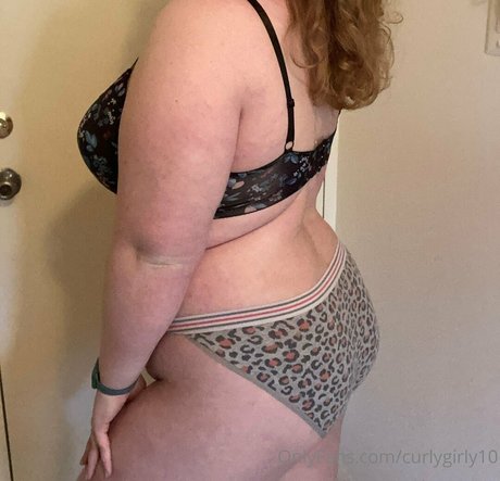 Curlygirly10