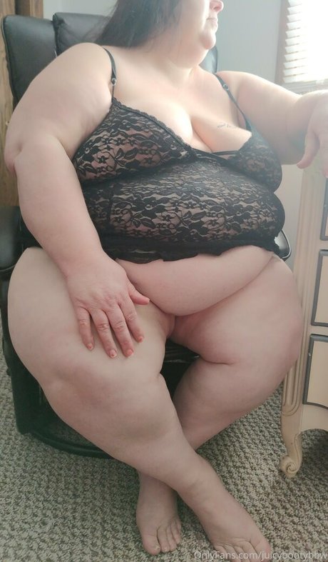 Juicybootybbw