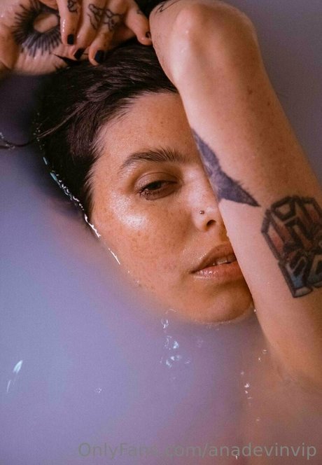 Anadevinvip