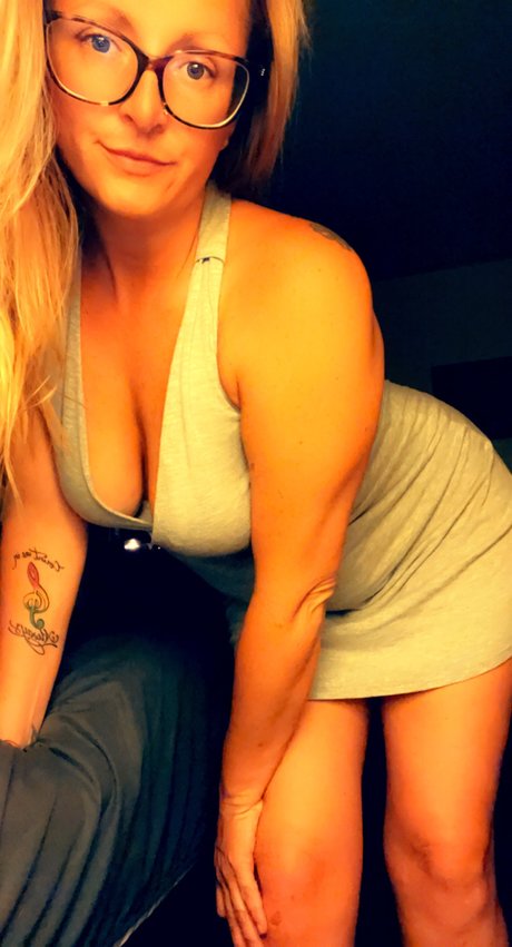 Nacktes geleaktes OnlyFans-Foto von Lonelylady86