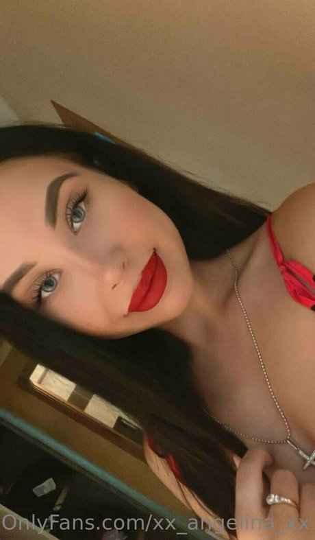 Xxangelinaxx