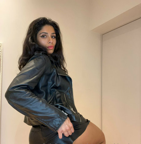 Mistresssophiasahara