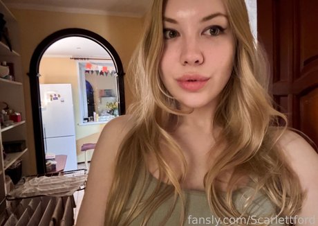 Nacktes geleaktes OnlyFans-Foto von Scarlettford