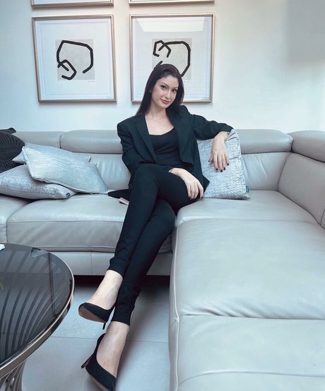 Kimberly Apasara Thomas