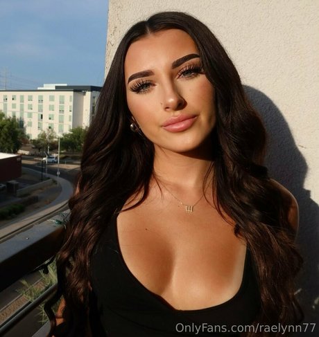 Raelynn77