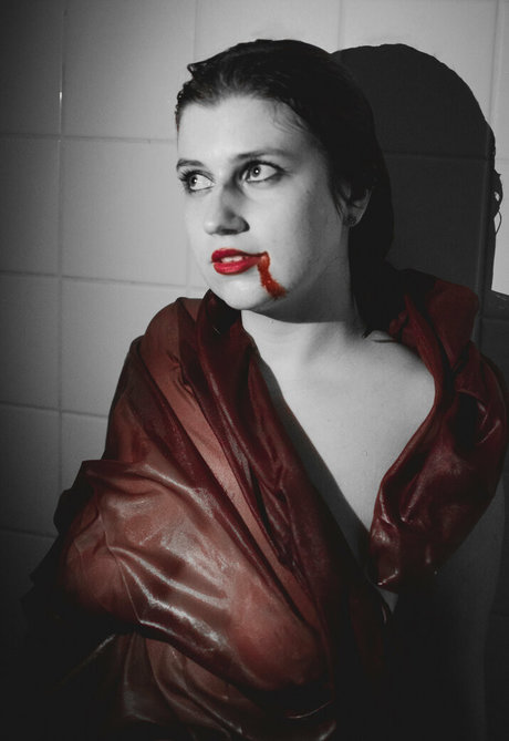 Undercovergothgirlfree