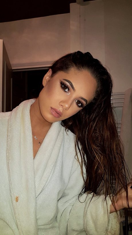 Saoirse Alicia Behzadi