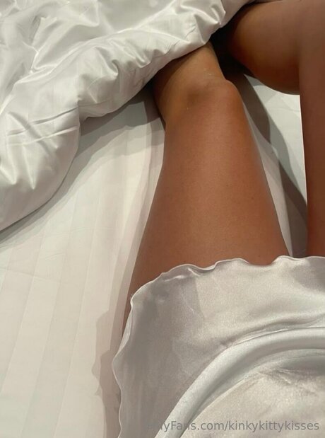 Kinkykittykisses