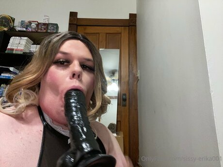 Sissy Erika001