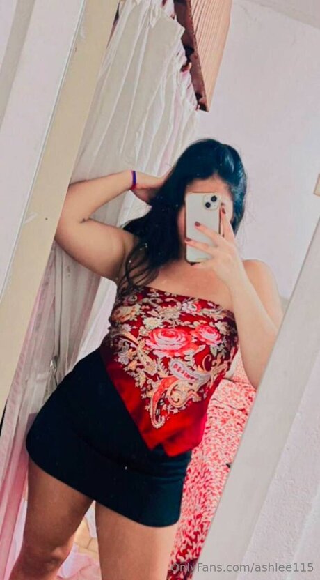 Ashlee115