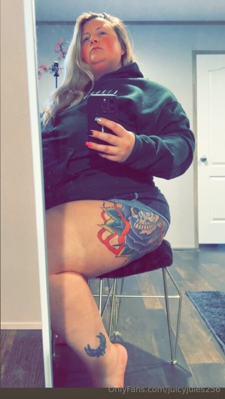 Juicyjules256