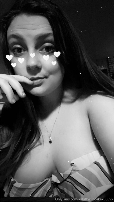 Xsluttycupcakex6669x