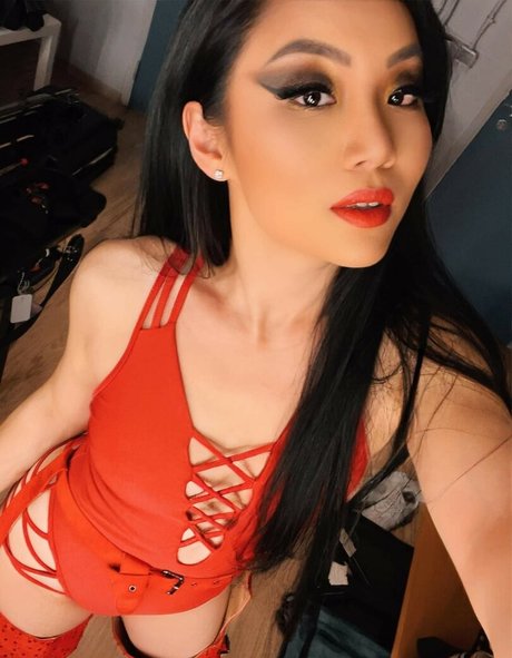 Tina Guo