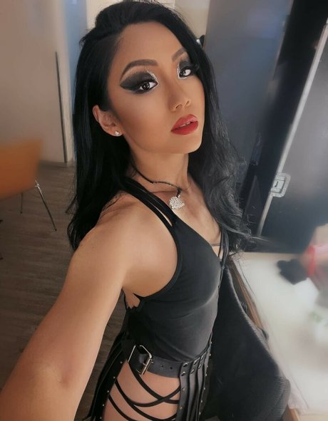 Tina Guo