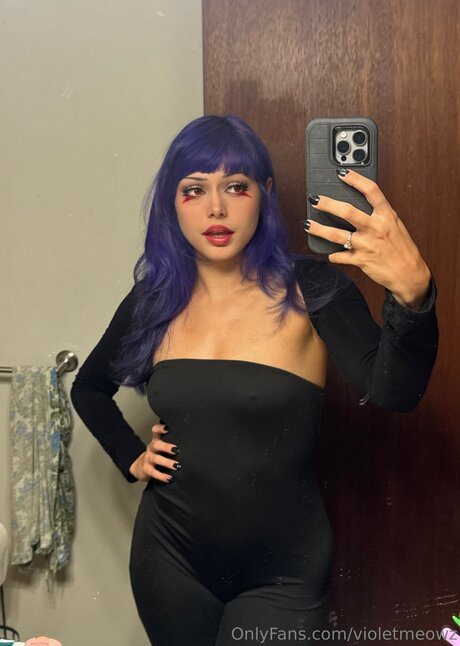Violetmeowz