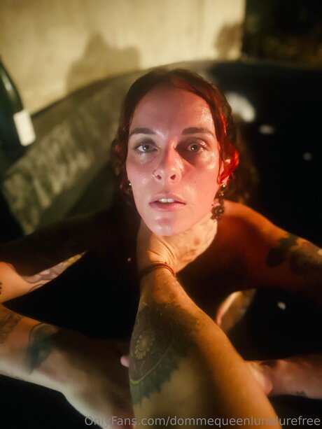 Dommequeenlunalurefree