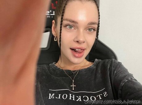 Nacktes geleaktes OnlyFans-Foto von Mila S Bakery