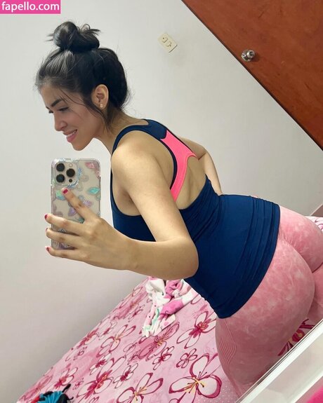 Maricel Freire Hotwife