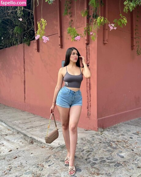 Maricel Freire Hotwife