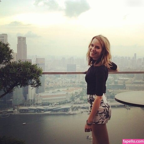 Bridgit Mendler