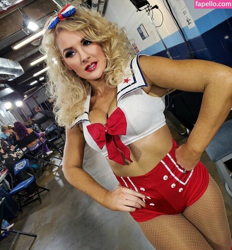 Lacey Evans