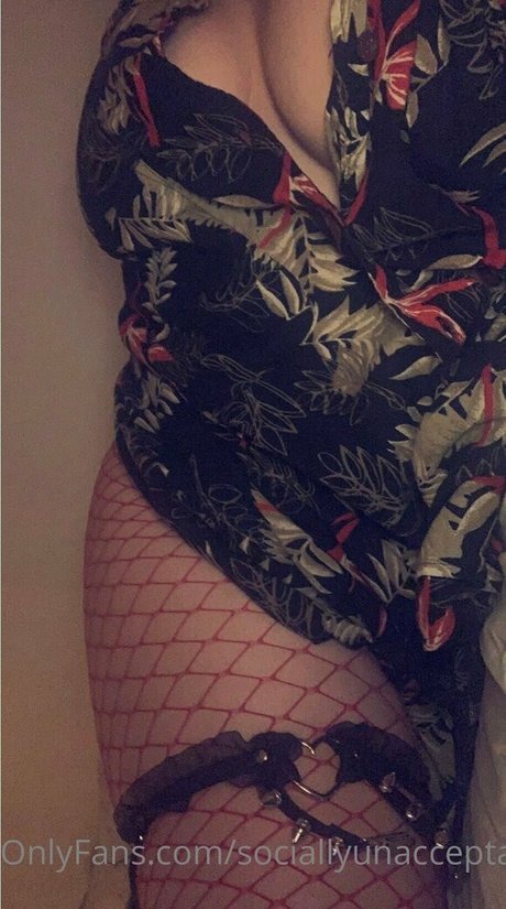 Sociallyunacceptablexx