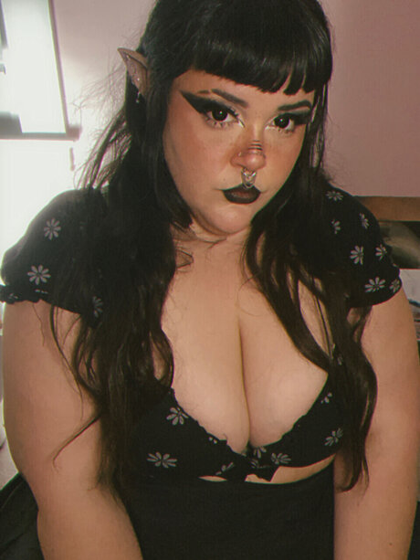 Nacktes geleaktes OnlyFans-Foto von B Sweet Bbw