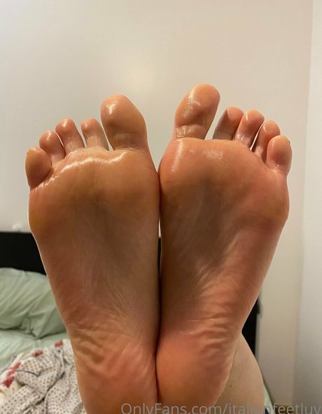 Italianfeetluv