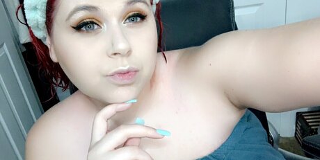 Nacktes geleaktes OnlyFans-Foto von Kaylynn