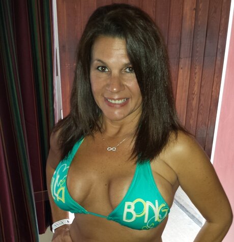 Nacktes geleaktes OnlyFans-Foto von Lela