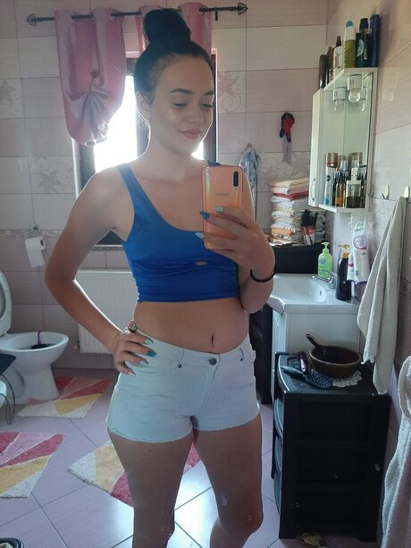 Nacktes geleaktes OnlyFans-Foto von Alexandra